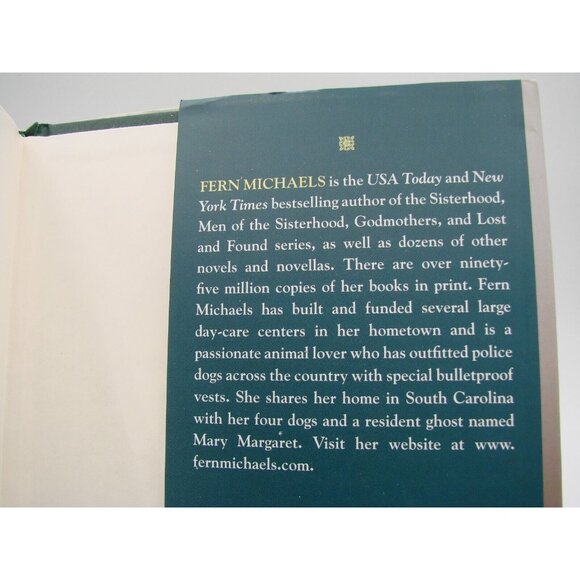 Fern Michaels Fear Thy Neighbor Book Riveting Novel Suspense Hardcover Hardback - Picture 5 of 12